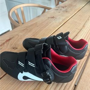 PELETON WORKOUT Unisex - SHOES SIZE Women 10 US/ 41